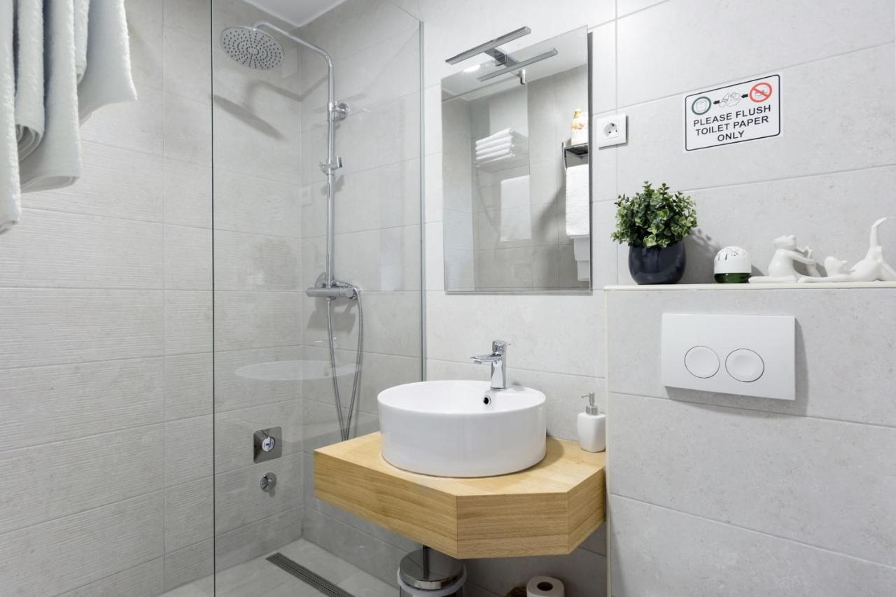 Apartments Hugo Split Bagian luar foto